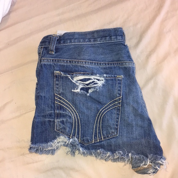 Hollister Hi-Waist Shorts - Picture 1 of 2